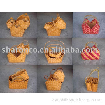 wicker baskets for packing gifts